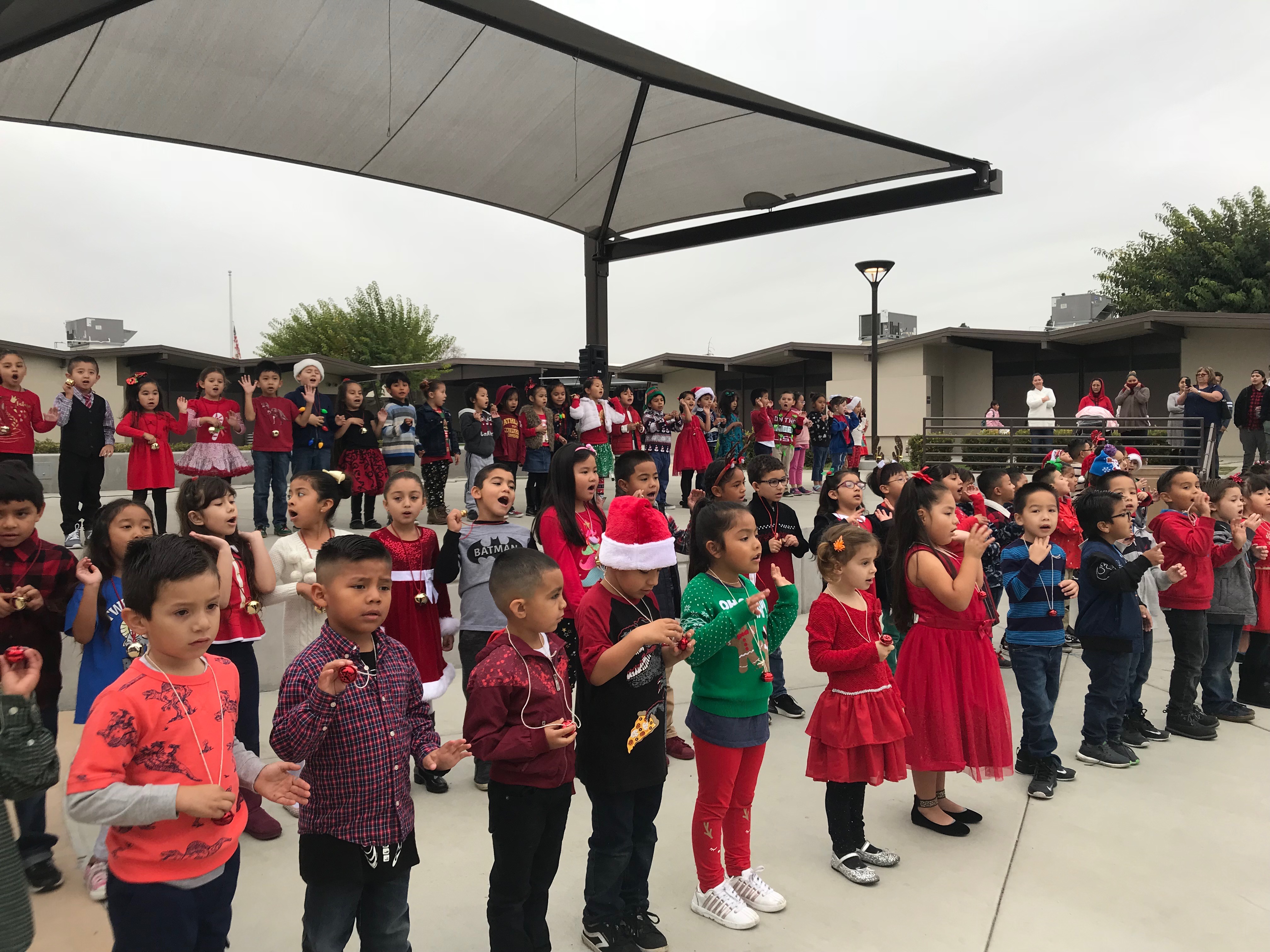 Orange Reid School's Kindergarten Performance Apple
